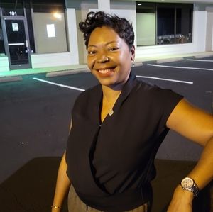 Meet your Posher, Stacy